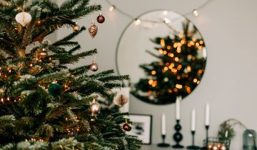 Minimalist Christmas ideas and Holiday Decorations